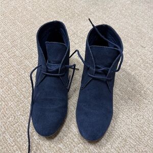 Crown Vintage booties